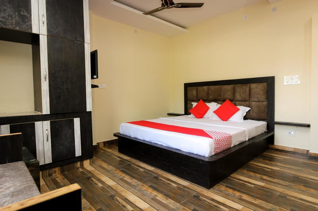 Oyo 39391 Jk Guest House Дармсала Экстерьер фото