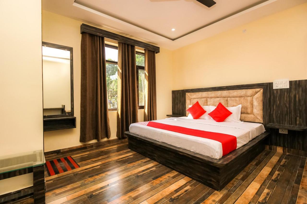 Oyo 39391 Jk Guest House Дармсала Экстерьер фото